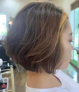 ショート 金丸 理子のヘアスタイル