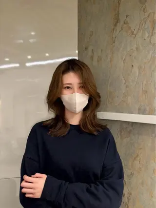 ミディアム 大谷 百音のヘアスタイル