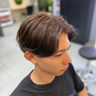 ショート カラー メンズ 髪質改善カラー／ 艶髪ストレートのヘアスタイル