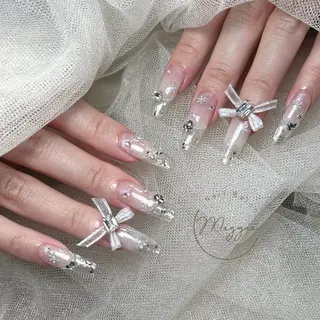 ネイル Maggie Nail🦩のネイルデザイン