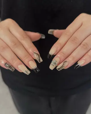 ネイル 小林 菜実のネイルデザイン