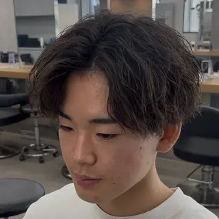 ショート カラー パーマ メンズ センターパート マスターかずまのヘアスタイル