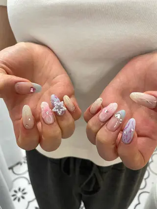 ネイル koyu 🩶のネイルデザイン