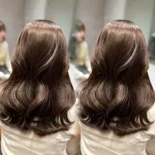 セミロング カラー 大久保 凜香のヘアスタイル