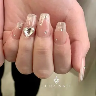 ネイル アトリエ　ミモザ所属・いまむら あかりのネイルデザイン