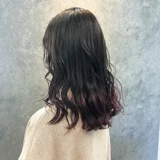 セミロング 所渉/韓国レイヤー /ウルフカットのヘアスタイル