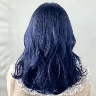 セミロング カラー ANNA /艶髪/ハイトーンのヘアスタイル