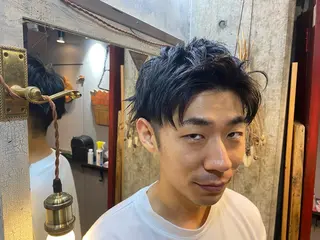 ショート ✂︎美容師芸人👑 コモリギャルソンのヘアスタイル