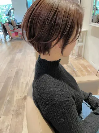 ショート ショート ボブ 梅田 木戸健人のヘアスタイル