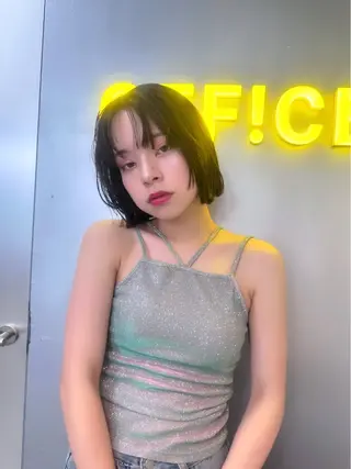 ショート カラー 岡野 静華のヘアスタイル