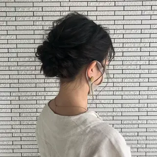 セミロング ヘアアレンジ マエダ リョウのヘアスタイル