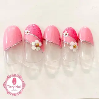 ネイル 💗🪽Tiary Nail🪽💗のネイルデザイン
