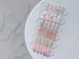 ネイル パラジェル認定サロン　ネイルケア&スパ　Lovin所属・Lovin _ryukaのネイルデザイン