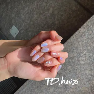 ミディアム めぐみのネイルサロン 惠のネイルデザイン