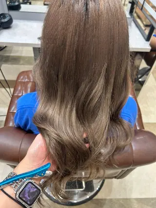 カラー CIEL 難波店所属・🎀透明感/レイヤ ー/Kotona🎀のヘアスタイル