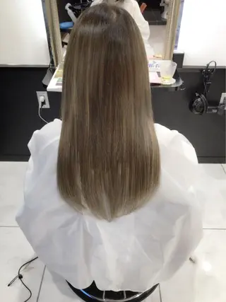 ロング 🦖店長🦖pino #しのだスペシャルのヘアスタイル