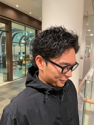 パーマ 岡 大斗のヘアスタイル