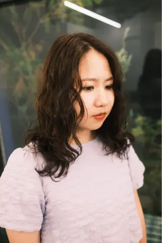 セミロング パーマ 【お洒落パーマ】 Elme　肥塚康汰郎のヘアスタイル