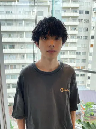 パーマ メンズ RIN／韓国ヘア レイヤーカットのヘアスタイル