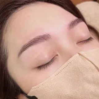 アイブロウ comodo所属・美崎 美乃のマツエク・マツパデザイン