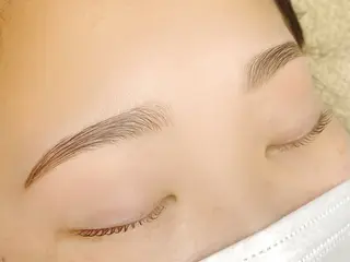 アイブロウ mone~total care salon~所属・mone (モーネ)のエステ・リラクイメージ