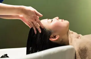 艶カラー3850 まいのヘアスタイル