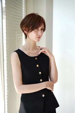 ショート カラー 加賀 千聖 /soigneのヘアスタイル