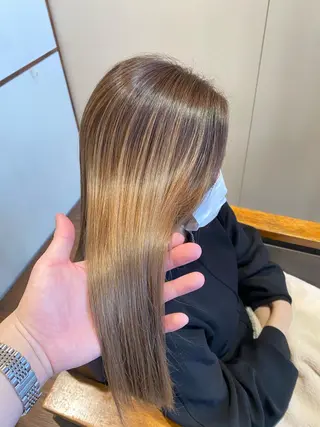 セミロング カラー LandS barber &beauty所属・髪質改善特化 長澤友哉のヘアスタイル