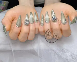 ロング Bling Salonのネイルデザイン