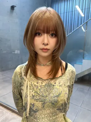セミロング RiA/レイヤーカッ ト/ハッシュカットのヘアスタイル
