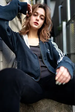 ミディアム カラー 🉐レイヤー/塩見 弘樹🉐渋谷のヘアスタイル