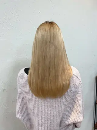 ロング カラー HIKARI🐈‍⬛ レイヤー×デザインのヘアスタイル