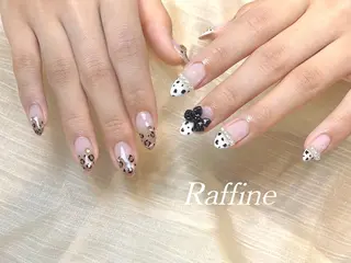 ネイル RAFFINE haru🦋🩵のネイルデザイン