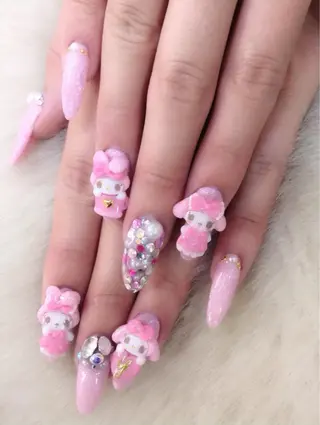 ネイル f'bloom  L’ecrinのネイルデザイン