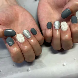ネイル mahalo nail salon所属・野々山 亜美のネイルデザイン