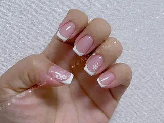 ネイル 藤江 月のネイルデザイン