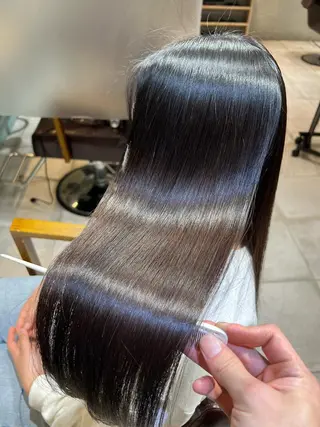 ロング 小口 晃のヘアスタイル