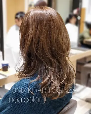 セミロング カラー 岡本 尚樹のヘアスタイル