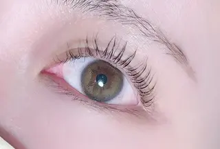 セミロング カラー パーマ ヘアアレンジ メンズ キッズ ネイル マツエク・マツパ アイブロウ apopi's所属・真夜中のまつ毛 APOPI'Sのマツエク・マツパデザイン