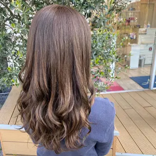 セミロング 丸山 明日香のヘアスタイル