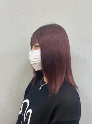 セミロング カラー HIKARI🐈‍⬛ レイヤー×デザインのヘアスタイル