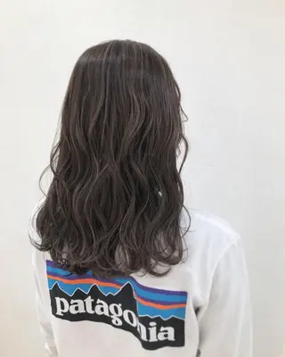 セミロング ニュアンスカラー🫧 加納のヘアスタイル