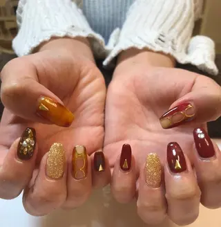 ネイル ネイルリボン 受付スタッフのネイルデザイン