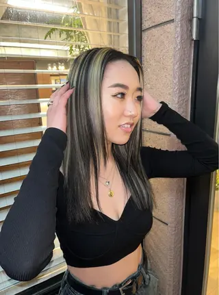 ロング カラー 末崎 聖子のヘアスタイル