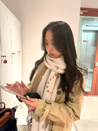 ロング カラー 中根 亜莉紗　名駅のヘアスタイル