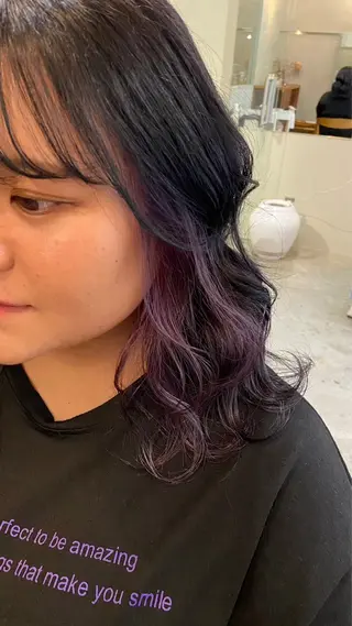 カラー 🌷花屋併設🌷 岡本明日実のヘアスタイル