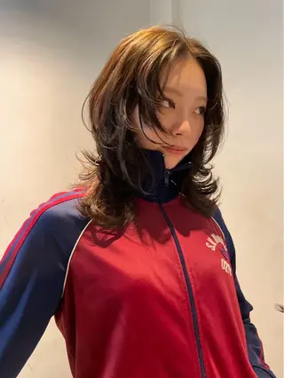 ミディアム luxe所属・luxe表参道 Aoiのヘアスタイル