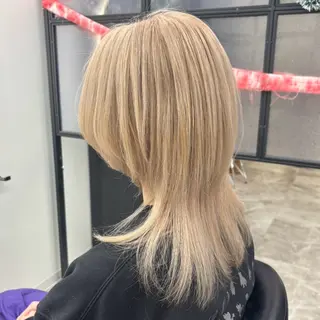 セミロング カラー Ren. 🦋デザインカラーのヘアスタイル