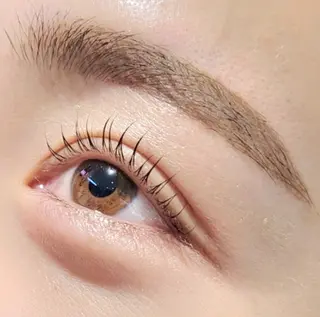 パーマ MOUTON NAIL梅田店のネイルデザイン