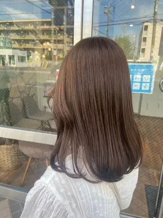 ミディアム カラー ハラダ ヒナミのヘアスタイル